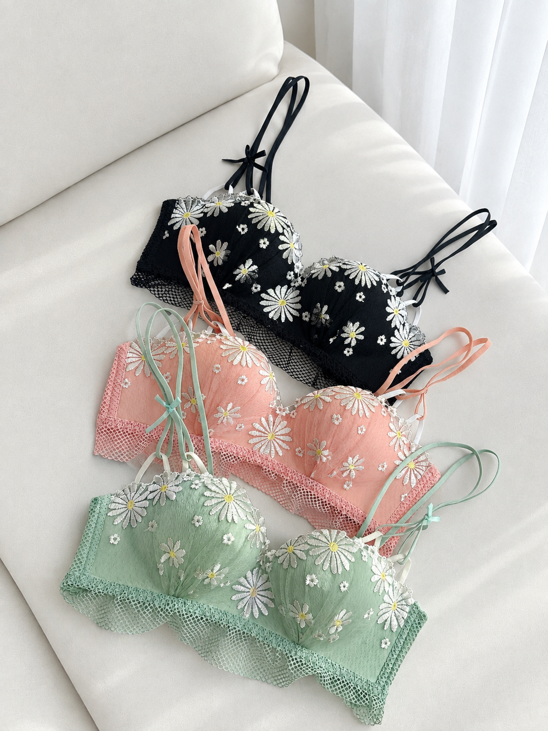 سوتین اسفنجی بابونه🌼