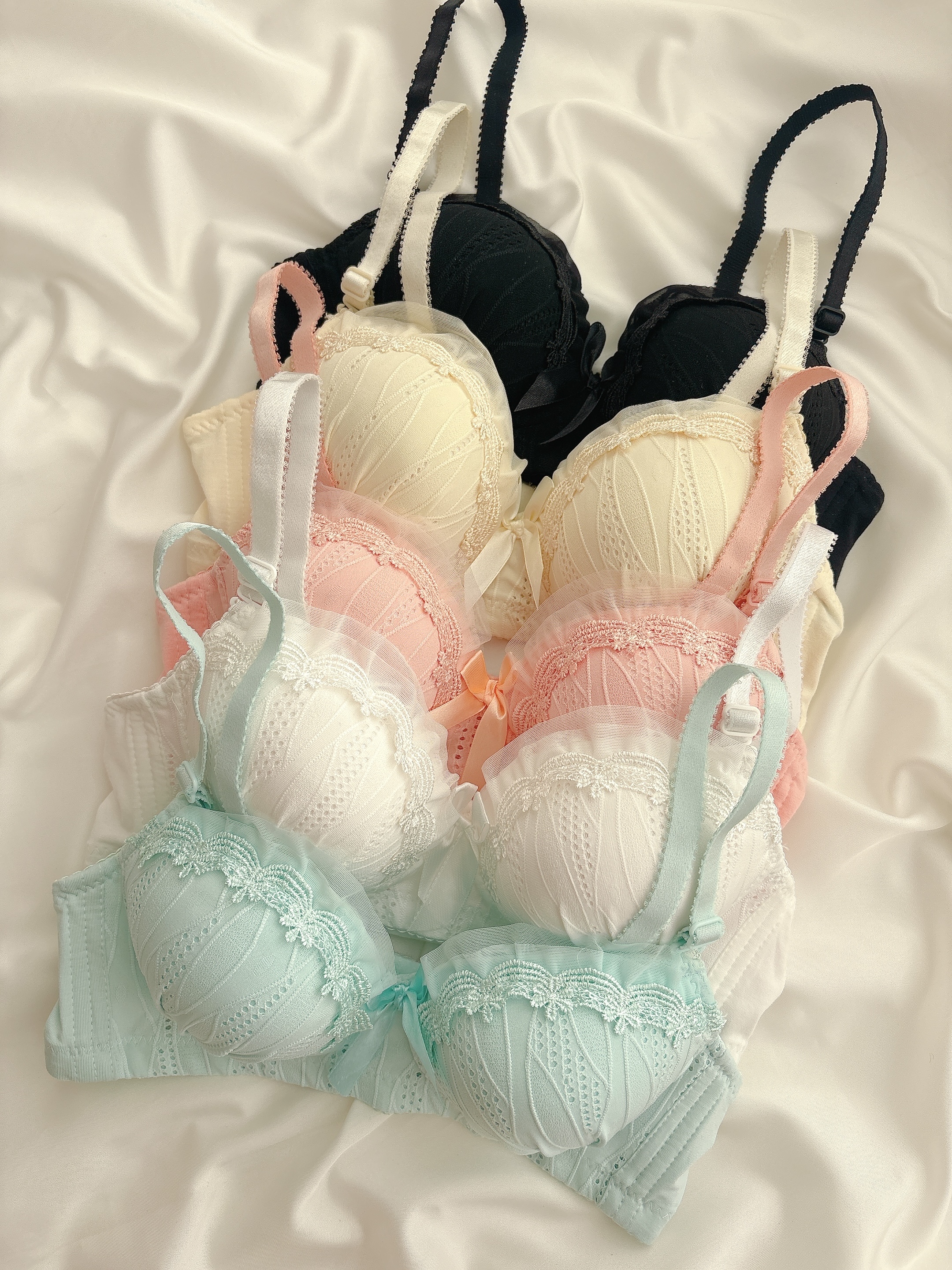 سوتین روژین🌺